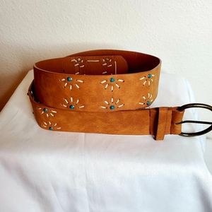 Unbranded brown embelished belt size 9 41" long